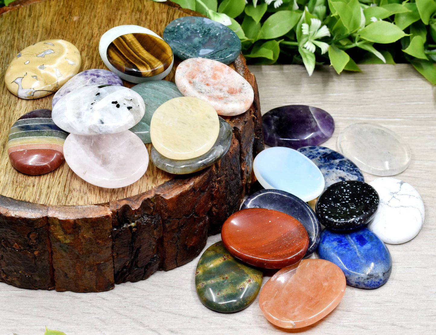 25pcs Gemstone Worry Stones, Palm Stone, Thumb Stone