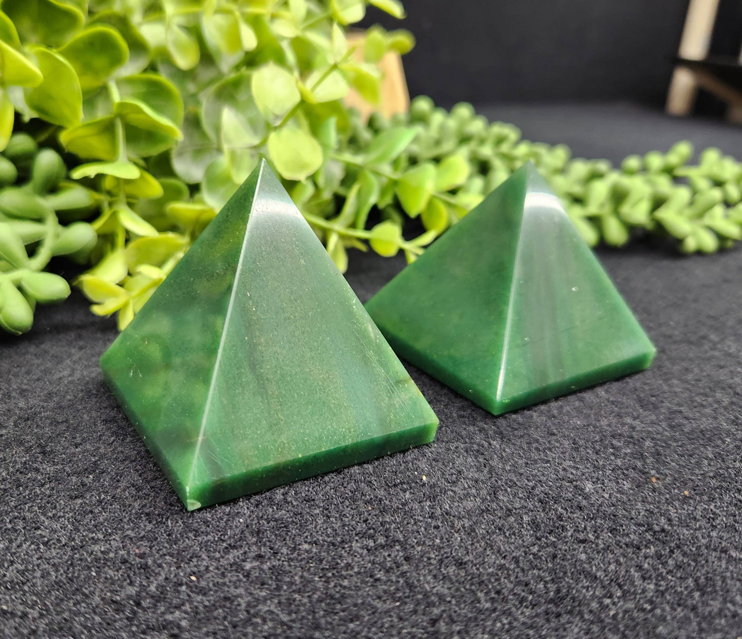 Jade Green Polished Semi-Precious Gemstone Pyramid -5cm