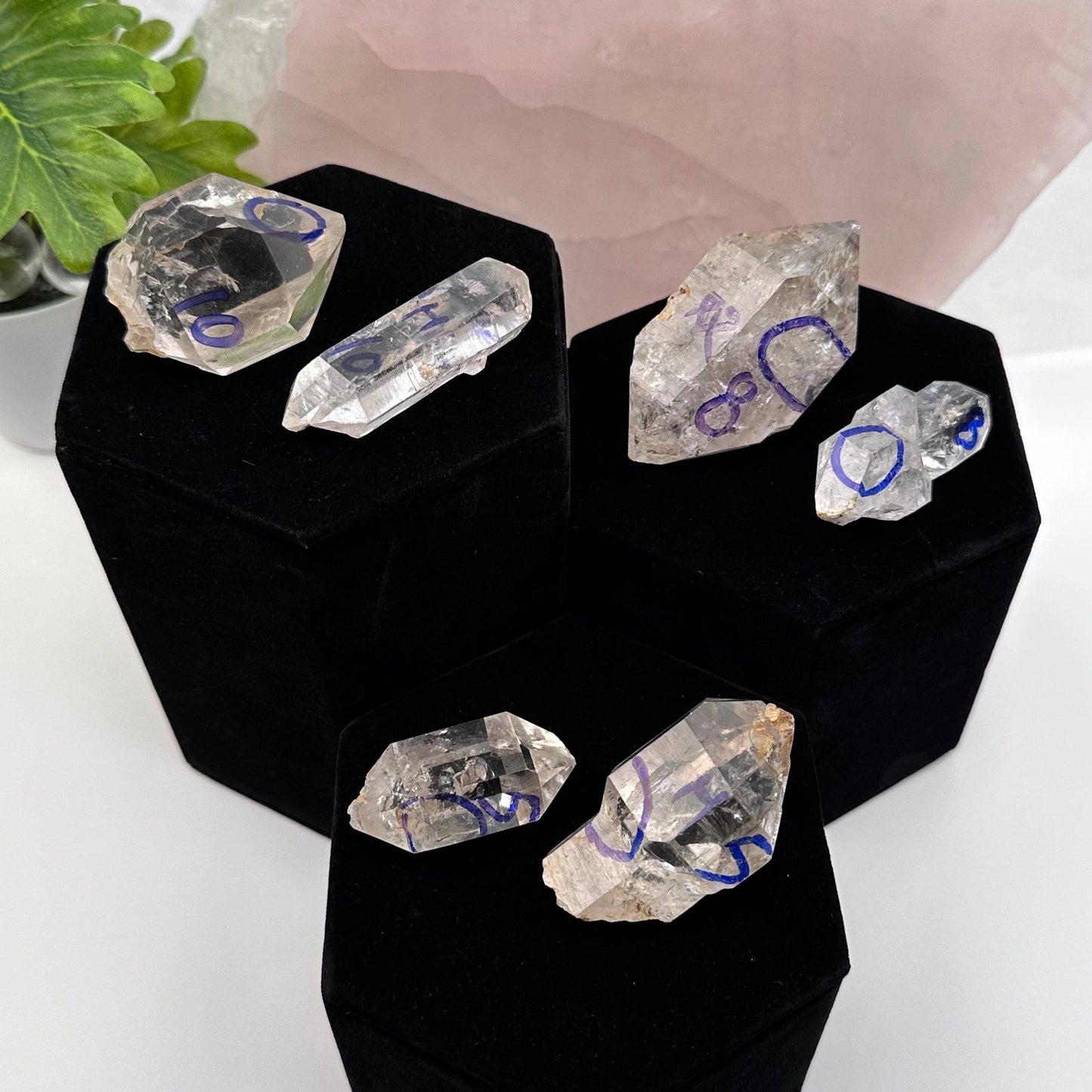 Crystal Enhydro Quartz with Moving Water Inclusion