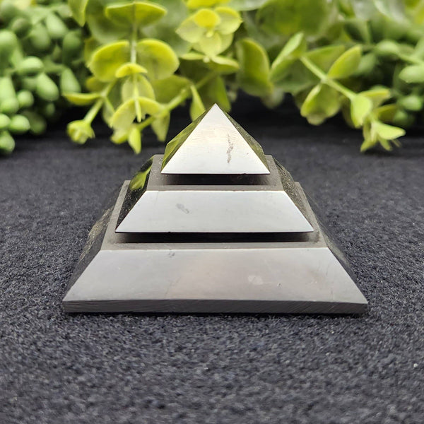 Shungite Pyramid Saqqara 5cm