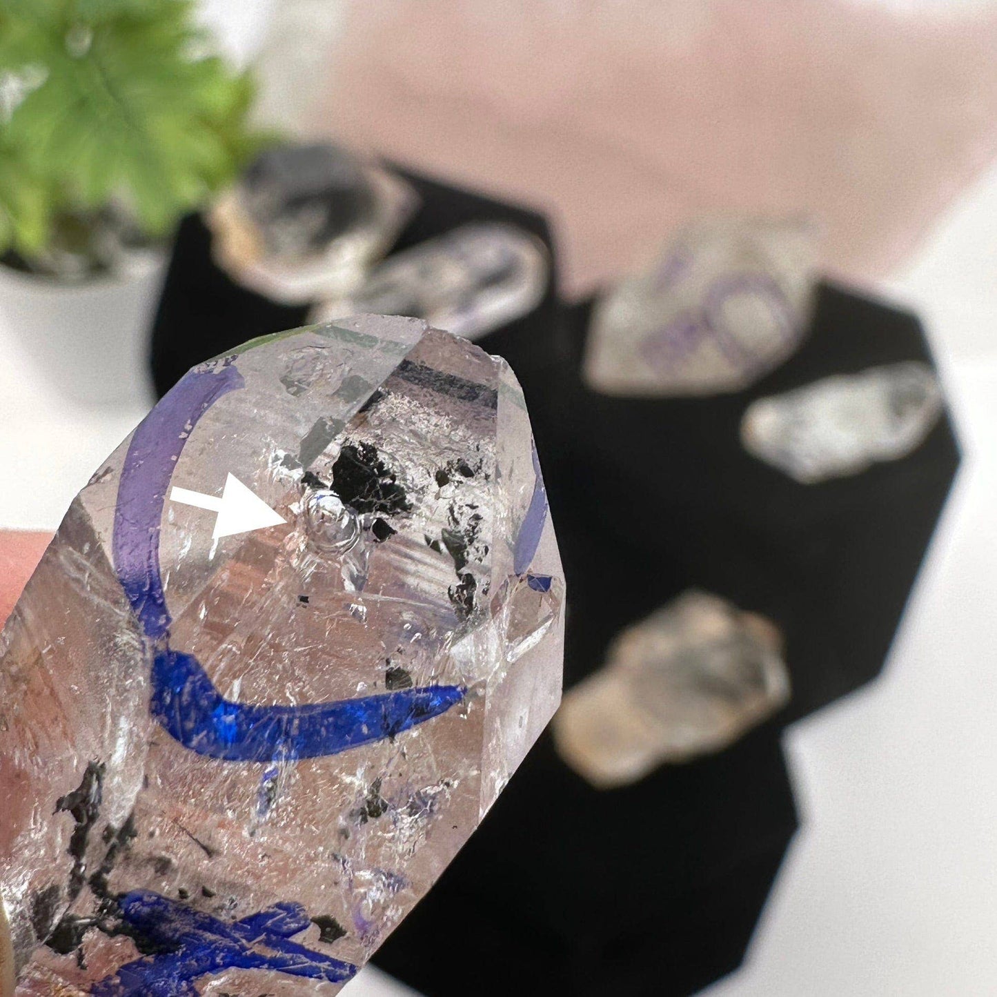 Crystal Enhydro Quartz with Moving Water Inclusion