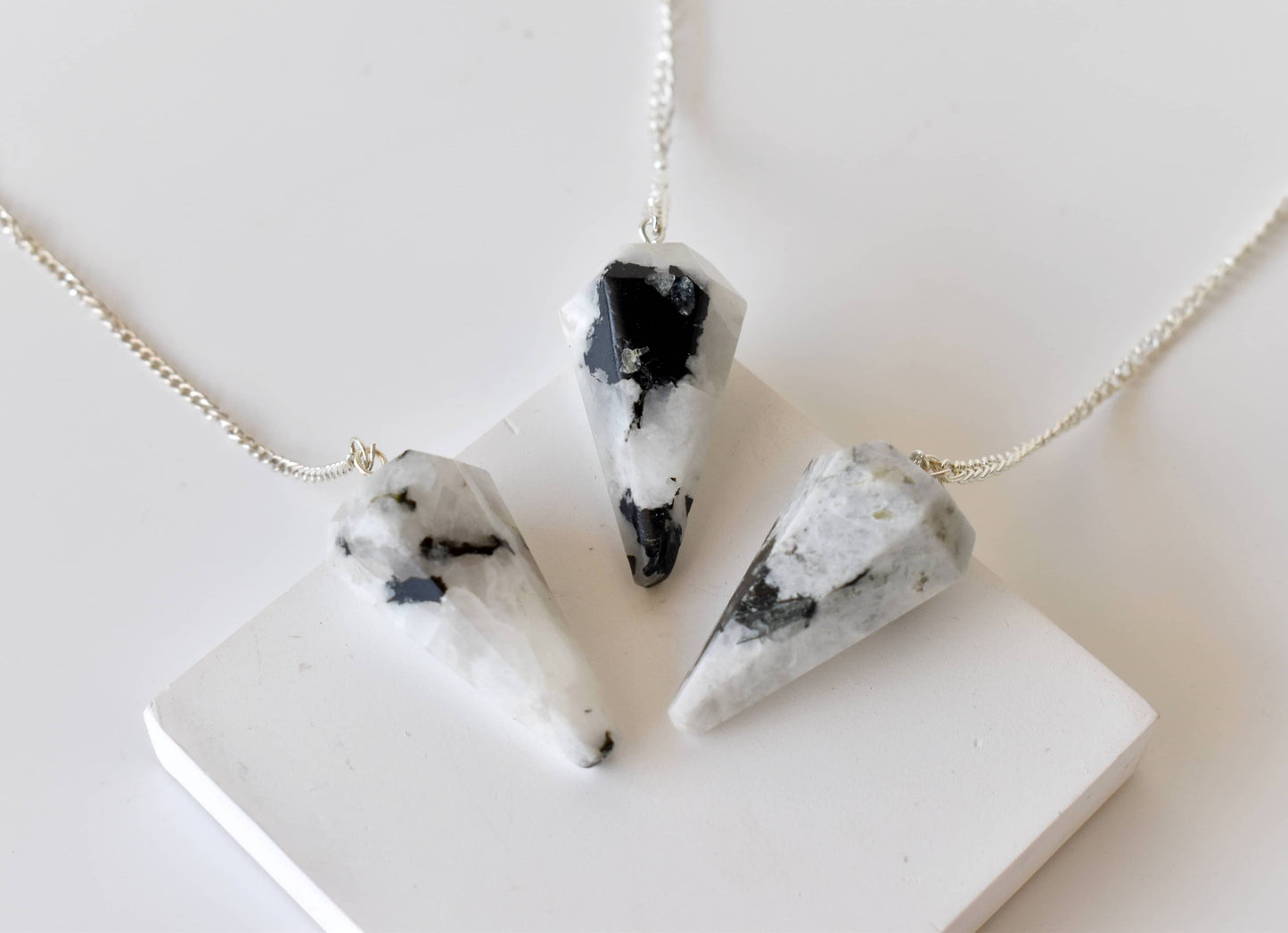 Dowsing Pendulum |Rainbow Moonstone Faceted Crystal Pendulum